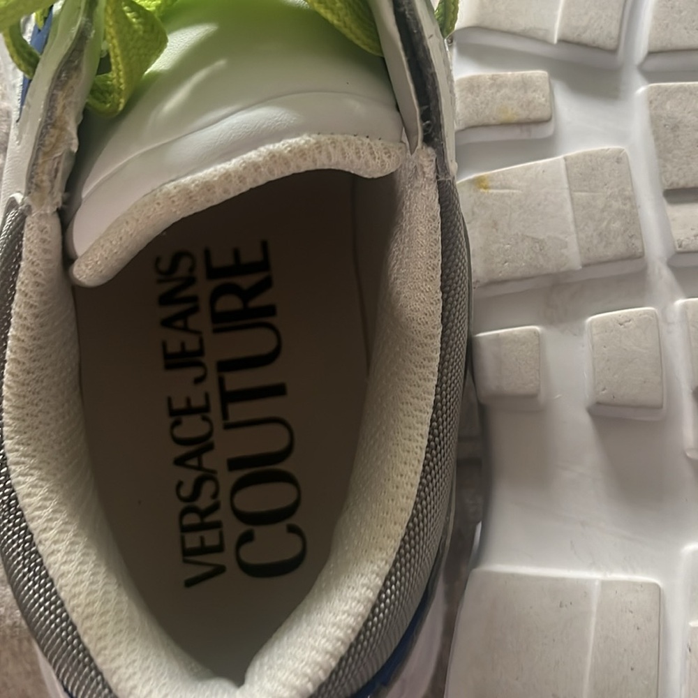 Versace - Picture 5 of 5